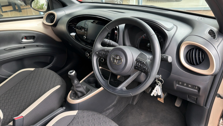 Toyota Aygo X 1.0 VVT-i Edge 5dr Petrol Hatchback